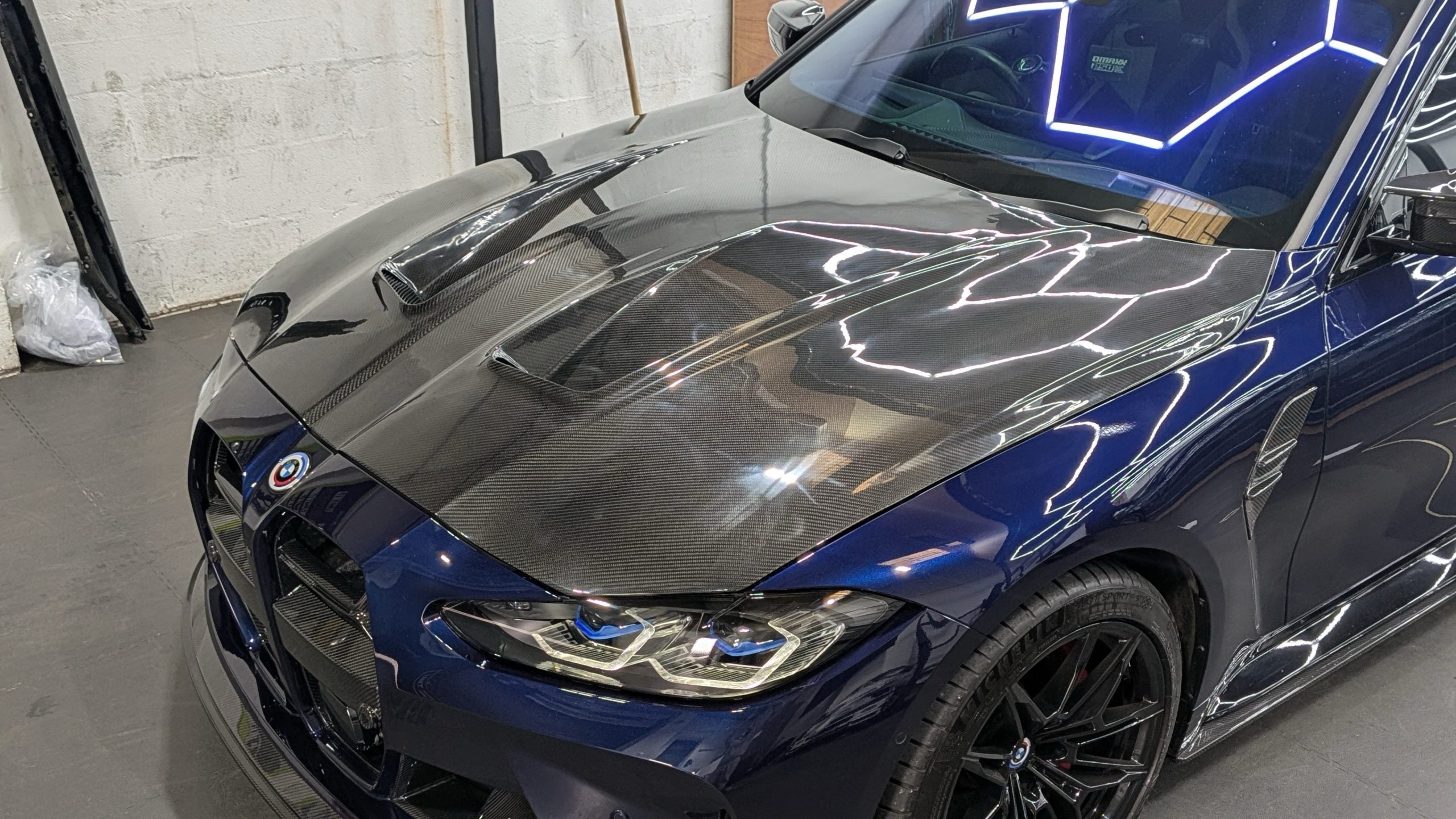 Carbon Fiber Vented Bonnet Hood for BMW G8X 2021-2024